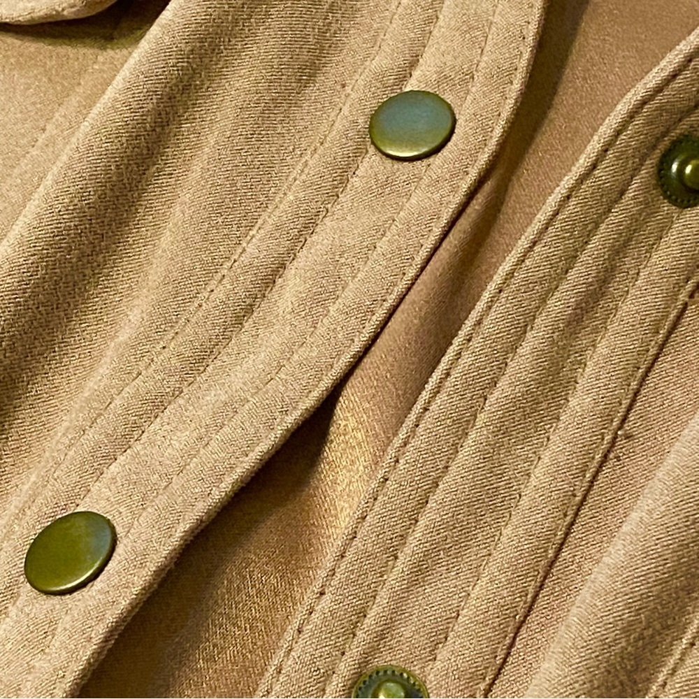 Lightweight Jacket - Picture 7 of 8